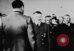 Image le chant d'un pacte Berlin Allemagne, 1940, de la seconde 45 séquences d'archives historiques vidéo 65675047353