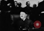 Image le chant d'un pacte Berlin Allemagne, 1940, de la seconde 51 séquences d'archives historiques vidéo 65675047353