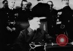 Image le chant d'un pacte Berlin Allemagne, 1940, de la seconde 53 séquences d'archives historiques vidéo 65675047353