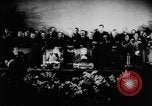 Image le chant d'un pacte Berlin Allemagne, 1940, de la seconde 56 séquences d'archives historiques vidéo 65675047353