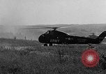 Standbild Rifle Squad Truppen United States USA, 1961, aus Sekunde 48 historischem Filmmaterial Videoclip 65675047370