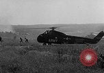 Standbild Rifle Squad Truppen United States USA, 1961, aus Sekunde 55 historischem Filmmaterial Videoclip 65675047370