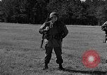 Standbild Rifle Squad Truppen United States USA, 1961, aus Sekunde 18 historischem Filmmaterial Videoclip 65675047371