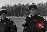Standbild Rifle Squad Truppen United States USA, 1961, aus Sekunde 32 historischem Filmmaterial Videoclip 65675047371