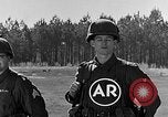 Standbild Rifle Squad Truppen United States USA, 1961, aus Sekunde 33 historischem Filmmaterial Videoclip 65675047371