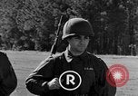 Standbild Rifle Squad Truppen United States USA, 1961, aus Sekunde 41 historischem Filmmaterial Videoclip 65675047371