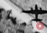 Standbild blinde Bombardierung United States USA, 1945, aus Sekunde 53 historischem Filmmaterial Videoclip 65675047379
