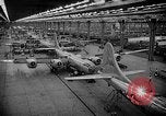 Standbild improvisierten Geräten United States USA, 1944, aus Sekunde 42 historischem Filmmaterial Videoclip 65675047388