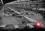 Standbild improvisierten Geräten United States USA, 1944, aus Sekunde 49 historischem Filmmaterial Videoclip 65675047388