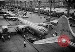 Standbild improvisierten Geräten United States USA, 1944, aus Sekunde 57 historischem Filmmaterial Videoclip 65675047388