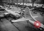 Standbild improvisierten Geräten United States USA, 1944, aus Sekunde 59 historischem Filmmaterial Videoclip 65675047388
