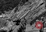 Standbild Amerikanische Infanterie im Zweiten Weltkrieg europäische Theater, 1944, aus Sekunde 11 historischem Filmmaterial Videoclip 65675047390