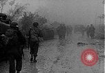 Standbild Amerikanische Infanterie im Zweiten Weltkrieg europäische Theater, 1944, aus Sekunde 30 historischem Filmmaterial Videoclip 65675047390