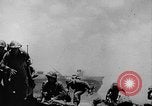 Standbild Amerikanische Infanterie im Zweiten Weltkrieg europäische Theater, 1944, aus Sekunde 46 historischem Filmmaterial Videoclip 65675047390