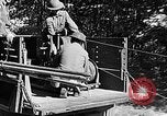 Standbild Leitung team United States USA, 1942, aus Sekunde 46 historischem Filmmaterial Videoclip 65675047391
