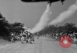 Standbild Dekontamination Methode United States USA, 1942, aus Sekunde 11 historischem Filmmaterial Videoclip 65675047395