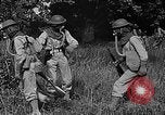 Standbild Dekontamination Methode United States USA, 1942, aus Sekunde 45 historischem Filmmaterial Videoclip 65675047395