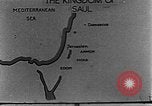 Image berger arabe joue instrument Palestine, 1941, de la seconde 9 séquences d'archives historiques vidéo 65675047419