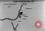 Image berger arabe joue instrument Palestine, 1941, de la seconde 14 séquences d'archives historiques vidéo 65675047419
