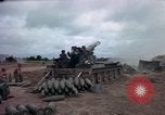 Standbild M-110 SP 8-Zoll howitzer Cu Chi Vietnam, 1967, aus Sekunde 10 historischem Filmmaterial Videoclip 65675047442