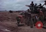 Standbild M-110 SP 8-Zoll howitzer Cu Chi Vietnam, 1967, aus Sekunde 55 historischem Filmmaterial Videoclip 65675047442