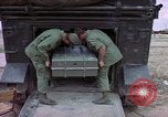 Standbild Field Artillery Digital Automatic Computer Cu Chi Vietnam, 1967, aus Sekunde 13 historischem Filmmaterial Videoclip 65675047443
