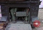 Standbild Field Artillery Digital Automatic Computer Cu Chi Vietnam, 1967, aus Sekunde 16 historischem Filmmaterial Videoclip 65675047443