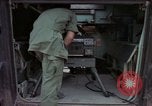 Standbild Field Artillery Digital Automatic Computer Cu Chi Vietnam, 1967, aus Sekunde 25 historischem Filmmaterial Videoclip 65675047443