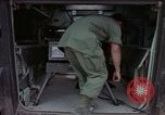 Standbild Field Artillery Digital Automatic Computer Cu Chi Vietnam, 1967, aus Sekunde 30 historischem Filmmaterial Videoclip 65675047443