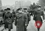 Image maréchal Georgi Zhukov tours Berlin Berlin Allemagne, 1945, de la seconde 49 séquences d'archives historiques vidéo 65675047457