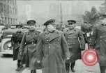 Image maréchal Georgi Zhukov tours Berlin Berlin Allemagne, 1945, de la seconde 50 séquences d'archives historiques vidéo 65675047457