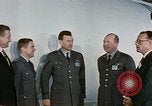 Standbild air force Offiziere Denver Colorado USA, 1958, aus Sekunde 25 historischem Filmmaterial Videoclip 65675047479
