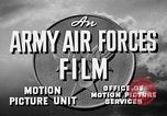 Standbild Bildung der P-38 in Zweiten Weltkrieg Deutschland, 1945, aus Sekunde 5 historischem Filmmaterial Videoclip 65675047527
