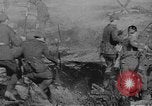 Standbild Bildung der P-38 in Zweiten Weltkrieg Deutschland, 1945, aus Sekunde 35 historischem Filmmaterial Videoclip 65675047527
