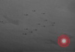 Standbild B-17 Flying Fortress Ebenen Schweinfurt Deutschland, 1943, aus Sekunde 22 historischem Filmmaterial Videoclip 65675047528