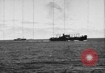 Standbild USA Konvoi Saipan Nördliche Marianen, 1944, aus Sekunde 20 historischem Filmmaterial Videoclip 65675047535