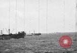 Standbild USA Konvoi Saipan Nördliche Marianen, 1944, aus Sekunde 52 historischem Filmmaterial Videoclip 65675047535