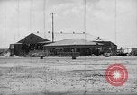 Standbild erfasst japanischen Flugplatz in Zweiten Weltkrieg Aslito Flugplatz Saipan Marianen, 1944, aus Sekunde 17 historischem Filmmaterial Videoclip 65675047536
