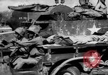 Standbild 804th Aviation Ingenieure Wiederaufbau Aslito Flugplatz Saipan Marianen, 1944, aus Sekunde 28 historischem Filmmaterial Videoclip 65675047537