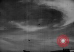 Standbild P-47s von 318 Fighter Group Ankunft in Saipan Saipan Marianen, 1944, aus Sekunde 51 historischem Filmmaterial Videoclip 65675047539