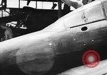 Standbild 318 Fighter Group Personal Saipan Nördliche Marianen, 1944, aus Sekunde 24 historischem Filmmaterial Videoclip 65675047540
