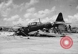 Standbild 318 Fighter Group Personal Saipan Nördliche Marianen, 1944, aus Sekunde 39 historischem Filmmaterial Videoclip 65675047540