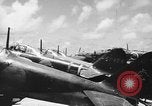Standbild 318 Fighter Group Personal Saipan Nördliche Marianen, 1944, aus Sekunde 43 historischem Filmmaterial Videoclip 65675047540