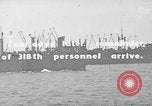 Standbild 318 Fighter Group Personal Saipan Nördliche Marianen, 1944, aus Sekunde 58 historischem Filmmaterial Videoclip 65675047540