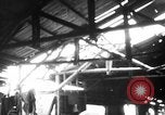 Standbild US-Truppen einrichten Camp auf beschlagnahmte japanische base Aslito Flugplatz Saipan Marianen, 1944, aus Sekunde 24 historischem Filmmaterial Videoclip 65675047542