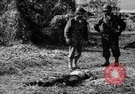 Standbild US-Truppen einrichten Camp auf beschlagnahmte japanische base Aslito Flugplatz Saipan Marianen, 1944, aus Sekunde 62 historischem Filmmaterial Videoclip 65675047542