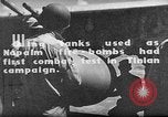 Standbild improvisierten napalm Bomben auf P-47 Flugzeuge Aslito Flugplatz Saipan Marianen, 1944, aus Sekunde 5 historischem Filmmaterial Videoclip 65675047545