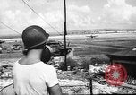 Standbild 19 USAAF Fighter Squadron P-47s der gegnerischen Insel Tinian Insel Tinian Marianen, 1945, aus Sekunde 8 historischem Filmmaterial Videoclip 65675047547