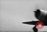 Standbild 19 USAAF Fighter Squadron P-47s der gegnerischen Insel Tinian Insel Tinian Marianen, 1945, aus Sekunde 12 historischem Filmmaterial Videoclip 65675047547