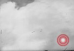 Standbild 19 USAAF Fighter Squadron P-47s der gegnerischen Insel Tinian Insel Tinian Marianen, 1945, aus Sekunde 36 historischem Filmmaterial Videoclip 65675047547